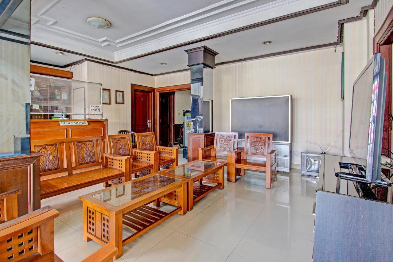 Oyo 91525 Hotel Bugisan Ngabean Buitenkant foto